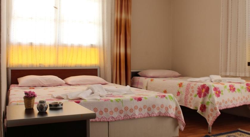 Eysan Pansiyon Akçay Quarto foto