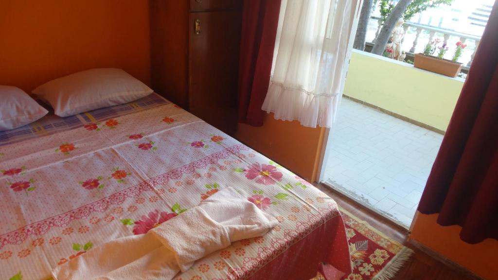 Eysan Pansiyon Akçay Quarto foto