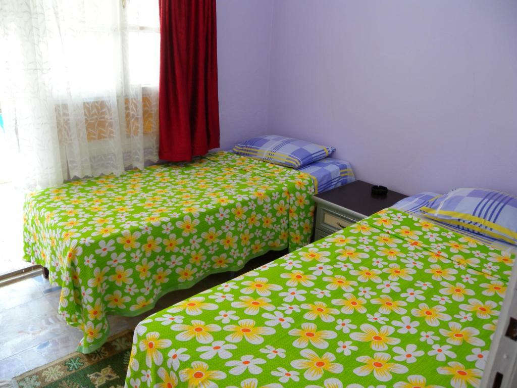 Eysan Pansiyon Akçay Quarto foto